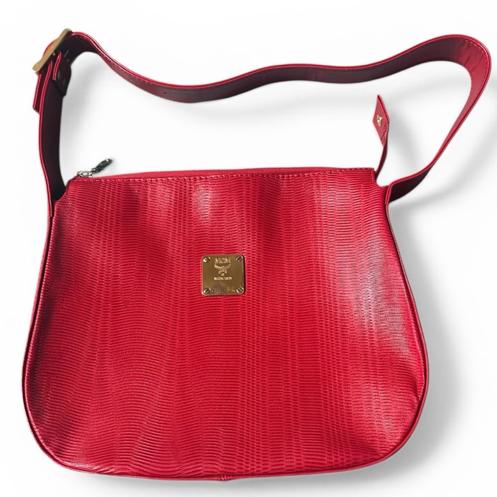 Vintage MCM C8584 Red Textured Leather Shoulder Bag 10 X 8.75 X 4 Gold Tone Logo